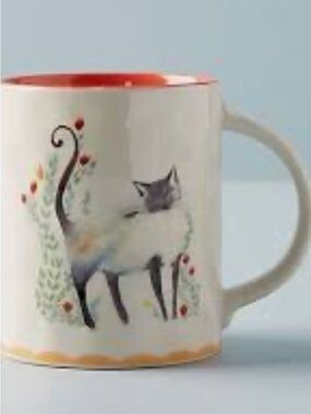 Anthropologie Cat C'est La Vie Lucy Eldridge Mug Siamese Inside Paw Prints